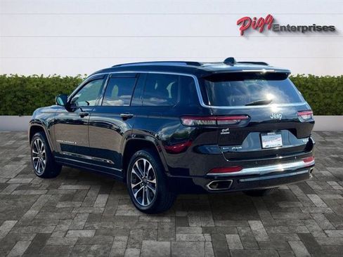 Used 2021 Jeep Grand Cherokee L Overland w/ Luxury Tech Group IV AWD/4WD image 2