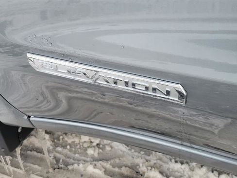 New 2026 GMC Sierra 1500 Elevation image 7