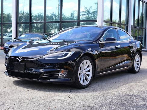 Used 2018 Tesla Model S 75D image 9