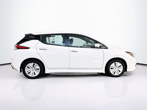 Used 2025 Nissan Leaf S image 10