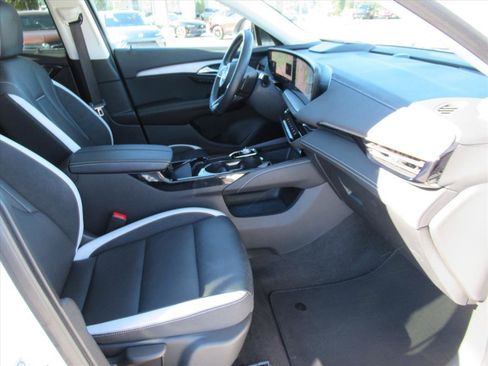 Used 2025 Buick Envision Sport Touring image 8