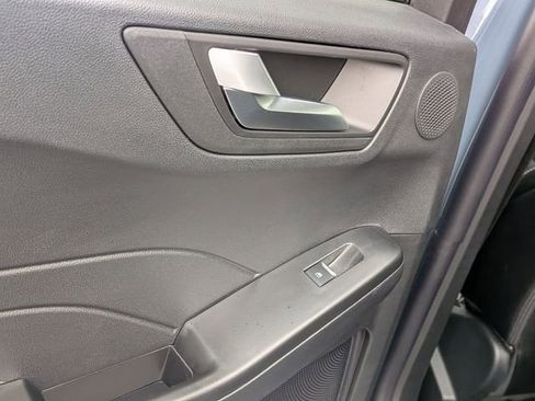 Used 2025 Ford Escape SE w/ PHEV Premium Package FWD image 28