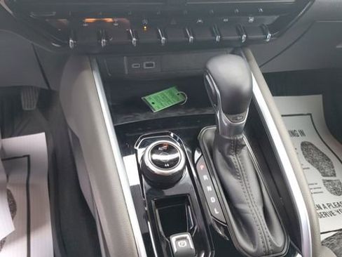 Certified 2024 Chevrolet Colorado ZR2 w/ Technology Package image 16