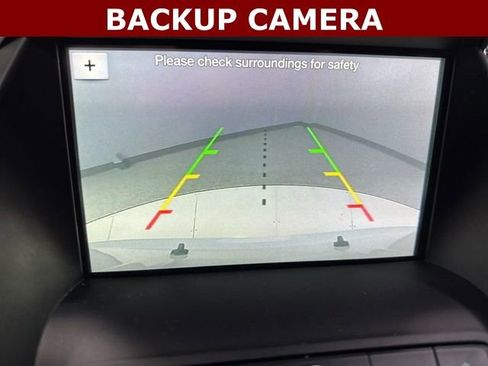 Used 2019 Ford Escape SE image 2