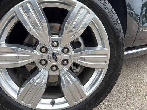 Used 2024 Ford Expedition Max Platinum AWD/4WD image 29