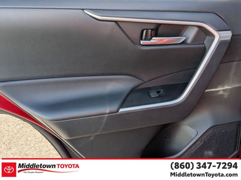 Certified 2025 Toyota RAV4 XLE AWD/4WD image 28