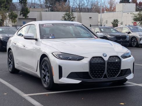 Certified 2023 BMW i4 eDrive35 w/ Premium Package image 3