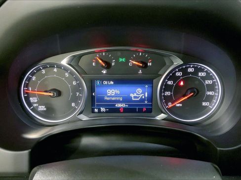 Used 2024 GMC Terrain SLE image 19