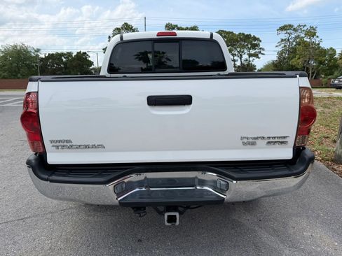 Used 2007 Toyota Tacoma PreRunner RWD image 5
