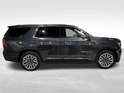 Certified 2024 GMC Yukon Denali Ultimate image 8