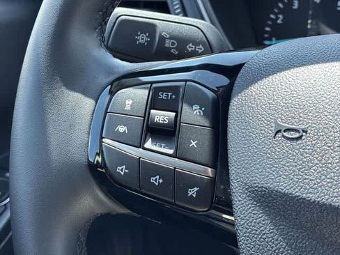Used 2022 Ford Escape SE w/ SE Sport Appearance Package FWD image 24