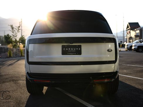 Used 2023 Land Rover Range Rover Long Wheelbase SE AWD/4WD image 13