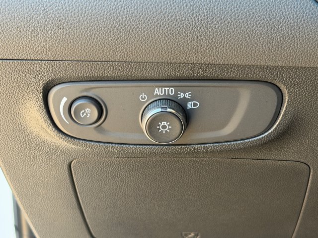 Certified 2024 Buick Encore GX Sport Touring FWD image 28