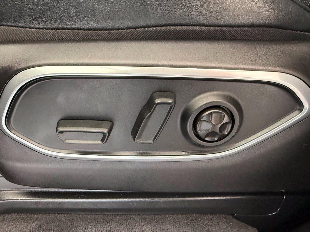 Used 2022 Jeep Wagoneer Series II w/ Premium Group I AWD/4WD image 33