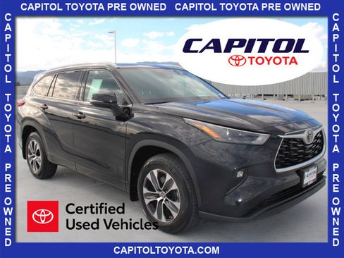 Certified 2022 Toyota Highlander XLE image 1