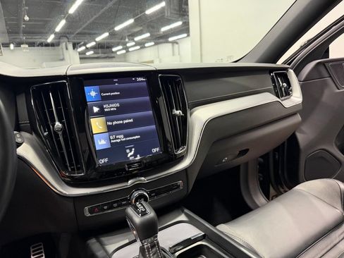 Used 2020 Volvo XC60 T5 R-Design w/ Protection Package Premier FWD image 49
