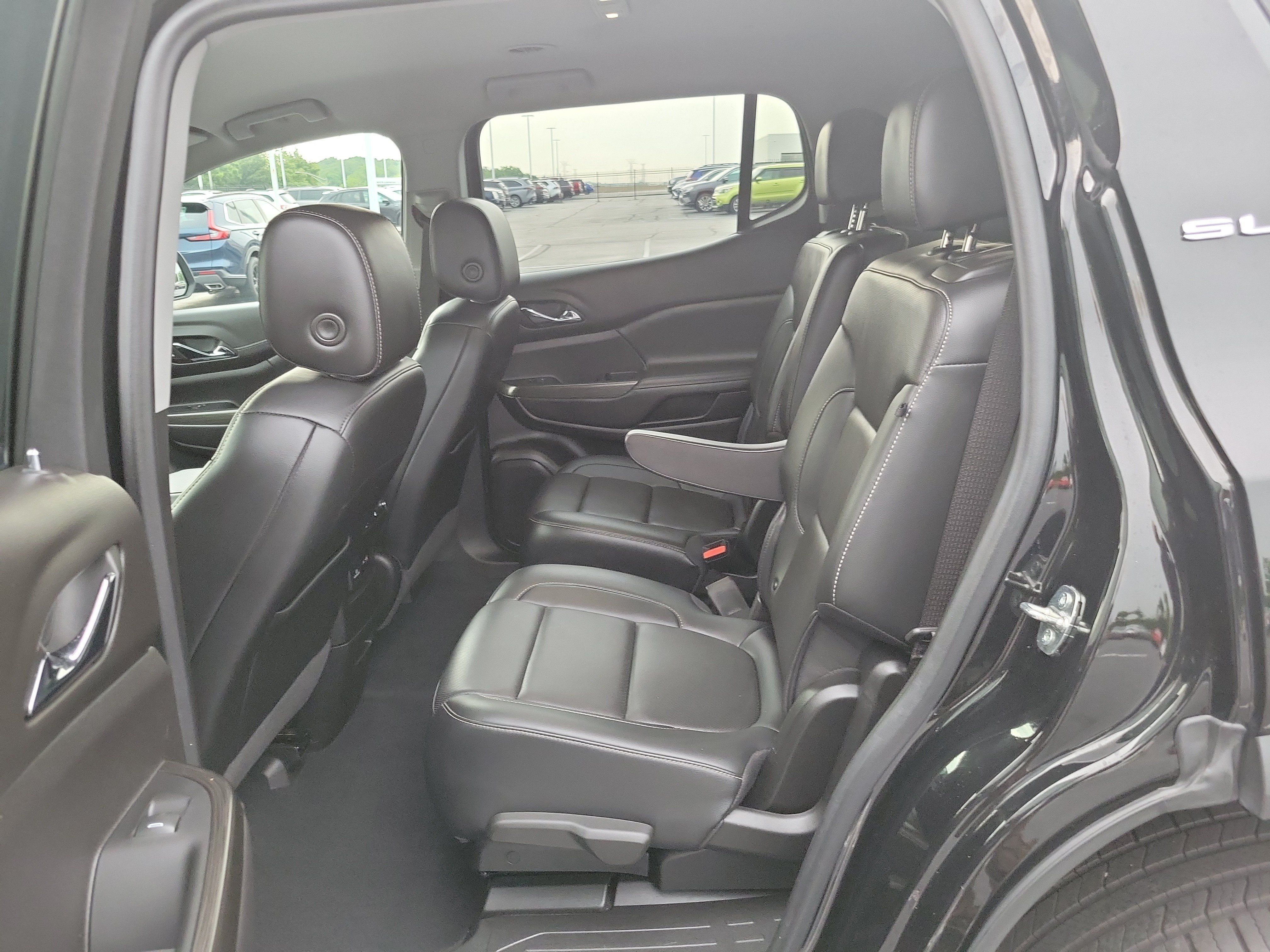 Used 2023 GMC Acadia SLT w/ Preferred Package AWD/4WD image 14