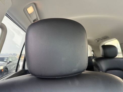 Used 2024 Nissan Armada SL w/ Captain's Chairs Package image 32