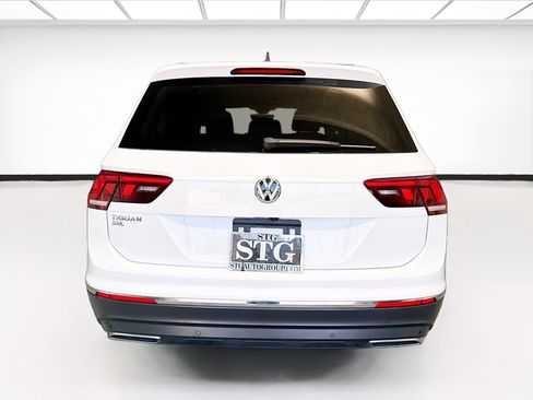 Used 2021 Volkswagen Tiguan SEL FWD image 5