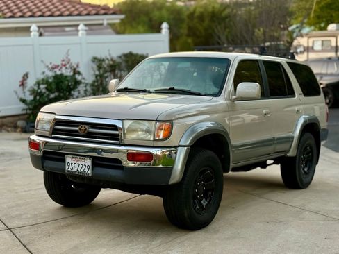 Used 1997 Toyota 4Runner Limited image 39
