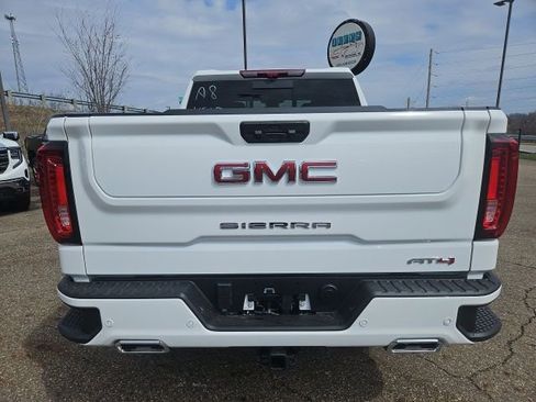 New 2026 GMC Sierra 1500 AT4 w/ AT4 Premium Package AWD/4WD image 4