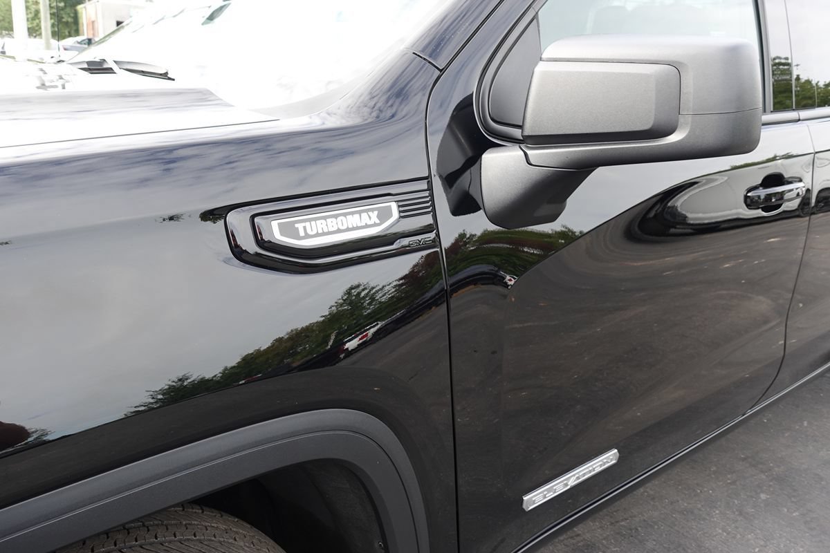 Used 2024 GMC Sierra 1500 Elevation AWD/4WD image 7