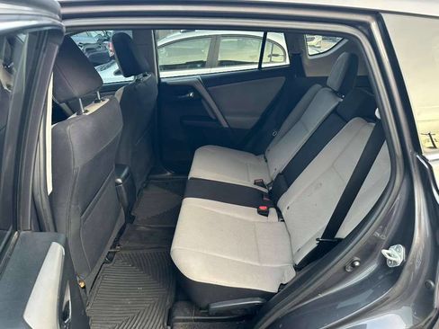 Used 2016 Toyota RAV4 XLE image 21