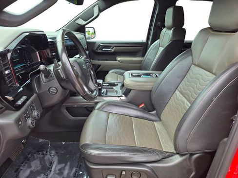 Used 2022 Chevrolet Silverado 1500 ZR2 w/ Technology Package AWD/4WD image 18