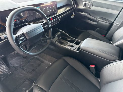 New 2026 Kia Sorento S image 9