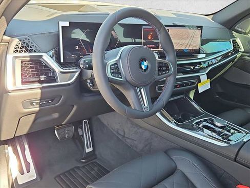 New 2026 BMW X5 M60i w/ Climate Comfort Package AWD/4WD image 3