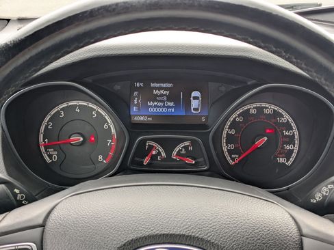 Used 2018 Ford Focus ST image 21