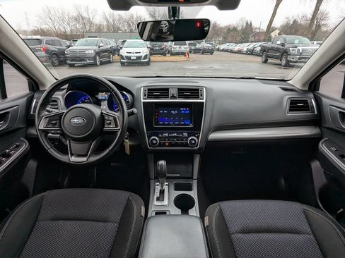 Used 2019 Subaru Outback 2.5i Premium image 17