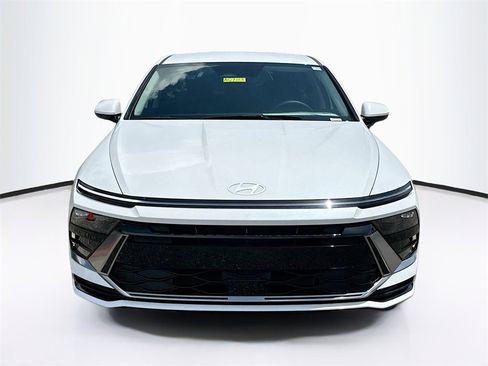 New 2025 Hyundai Sonata SEL image 2