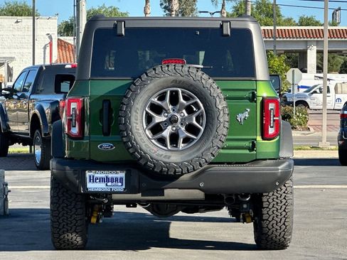 New 2025 Ford Bronco Badlands image 5