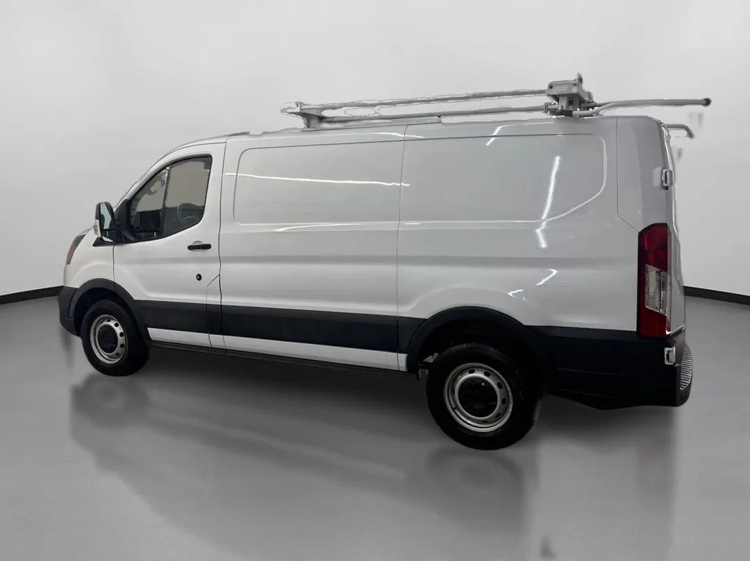 Used 2020 Ford Transit 250 Low Roof RWD image 5