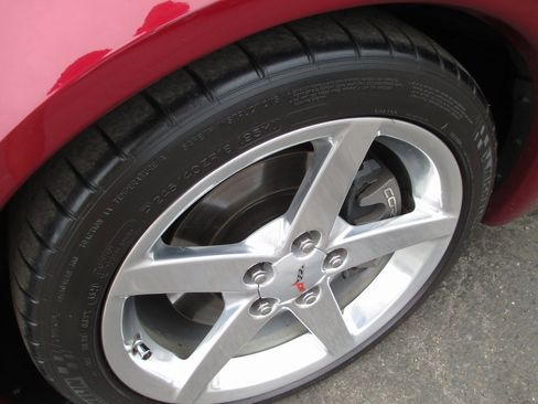 Used 2006 Chevrolet Corvette Convertible w/ Preferred Equipment Group image 10