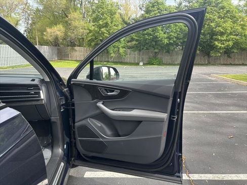 Certified 2025 Audi Q7 3.0T Premium Plus w/ Premium Plus Package image 33