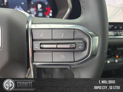 Used 2024 GMC Canyon Elevation w/ Convenience Package AWD/4WD image 31