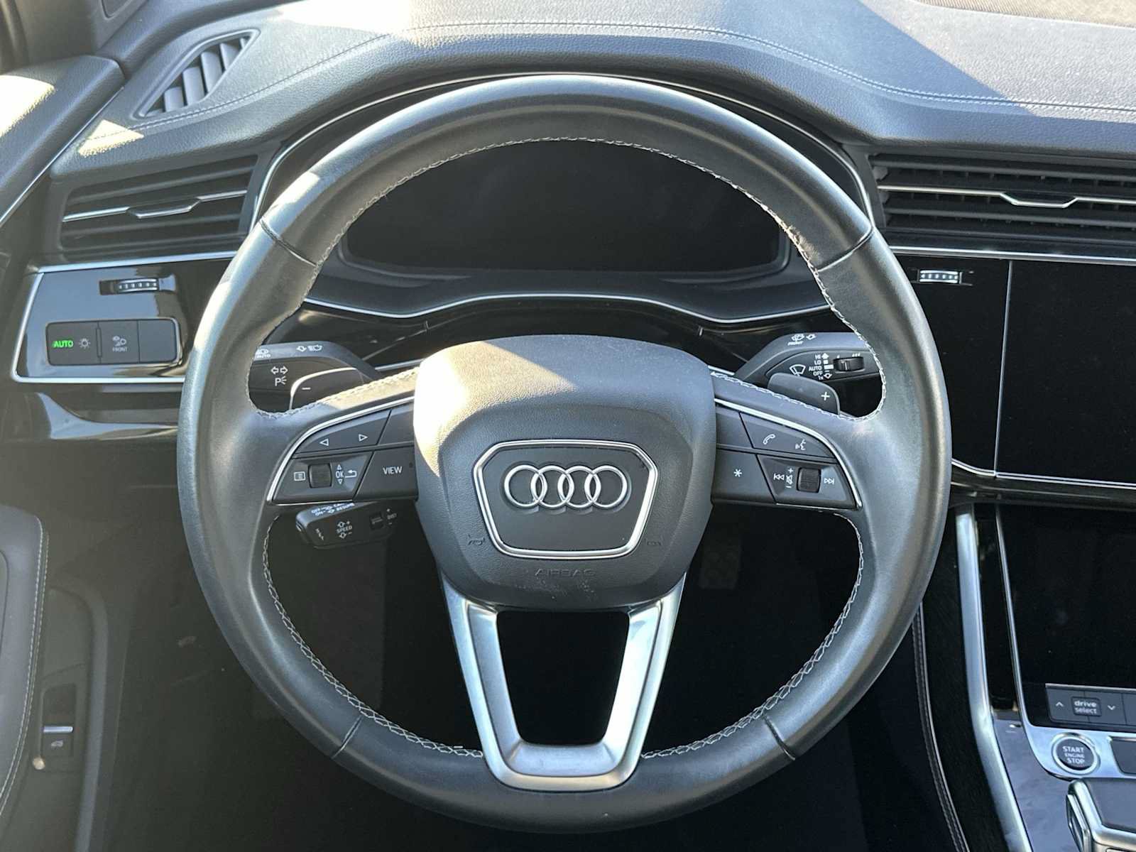 Used 2025 Audi Q7 3.0T Premium Plus AWD/4WD image 23