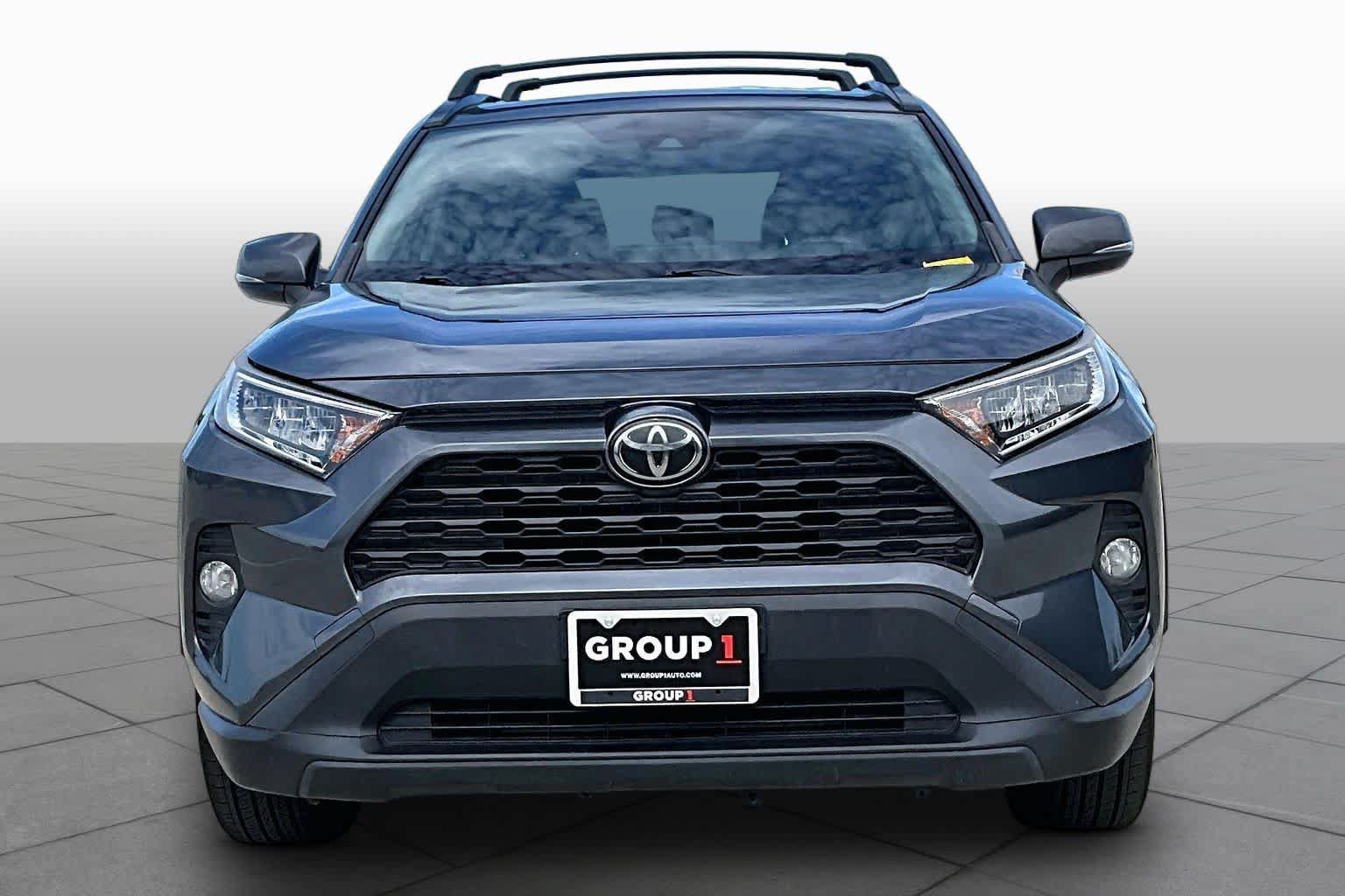 Used 2019 Toyota RAV4 XLE Premium FWD image 4