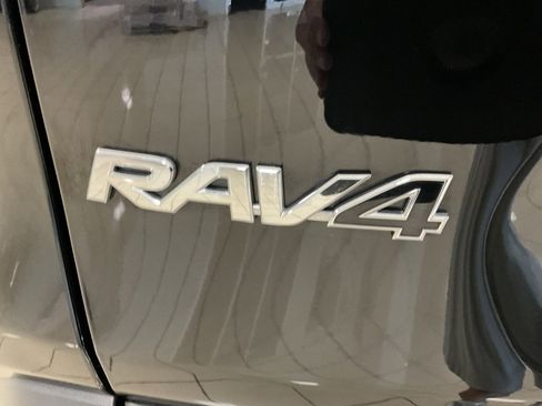 Used 2024 Toyota RAV4 XLE Premium image 23