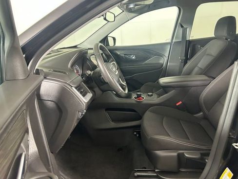 Used 2024 GMC Terrain SLE AWD/4WD image 11