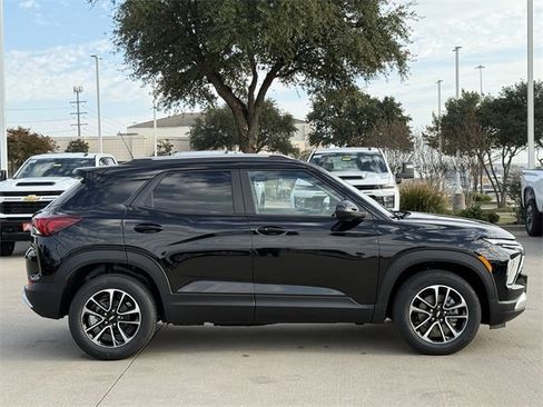 New 2026 Chevrolet TrailBlazer LT w/ Convenience Package image 3