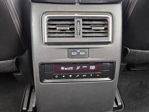 Used 2025 MAZDA CX-70 3.3 Turbo w/ Preferred Package AWD/4WD image 17