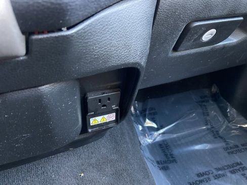 Used 2019 RAM 1500 Laramie image 22