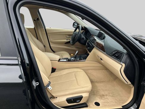 Used 2014 BMW 320i xDrive Sedan image 17