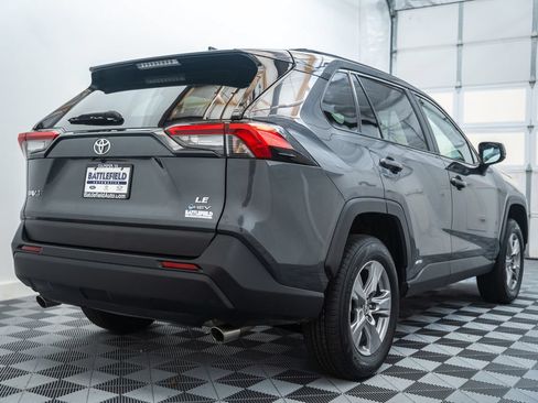 Certified 2025 Toyota RAV4 LE AWD/4WD image 5
