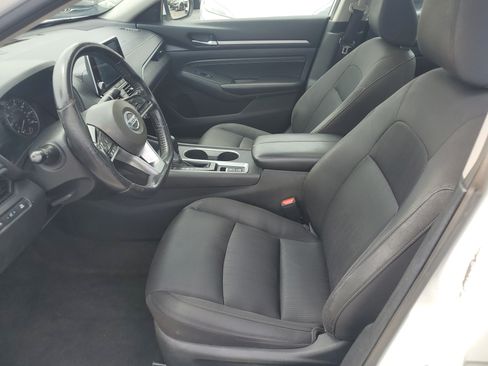 Used 2019 Nissan Altima 2.5 SV FWD image 19