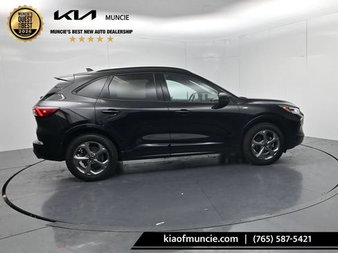 Used 2023 Ford Escape ST-Line w/ Tech Pack #1 AWD/4WD image 8