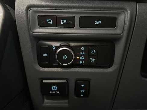 Used 2022 Ford F150 XLT w/ Equipment Group 302A High AWD/4WD image 30